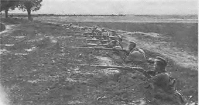 «Пушечное мясо» Первой мировой. Пехота в бою - i_150.jpg