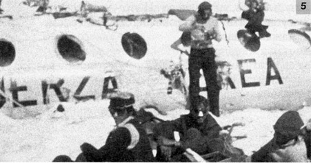 Избранные романы: Трудный путь. Волшебный час. Просто, как смерть. Чудо в Андах. - i_012.jpg