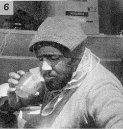 Избранные романы: Трудный путь. Волшебный час. Просто, как смерть. Чудо в Андах. - i_013.jpg