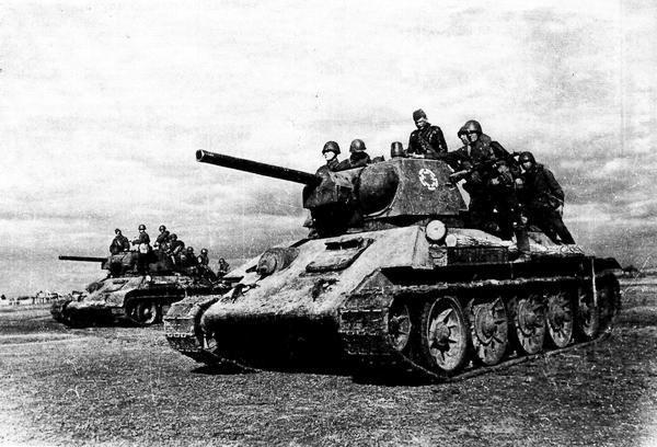 Средний танк Т-34 - i_003.jpg