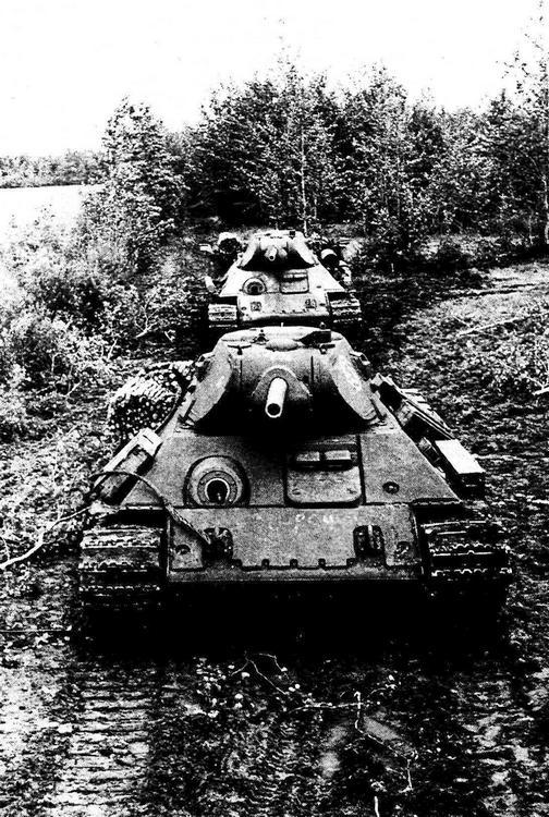Средний танк Т-34 - i_059.jpg