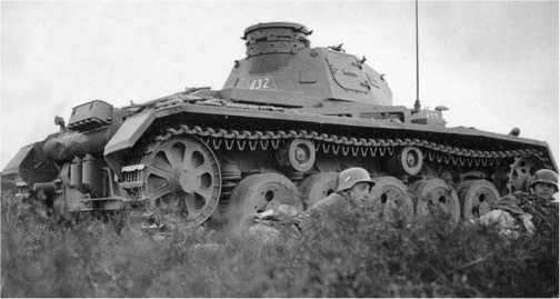 Panzer III. Стальной символ блицкрига - i_005.jpg