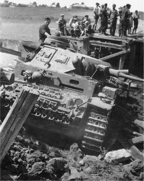 Panzer III. Стальной символ блицкрига - i_095.jpg