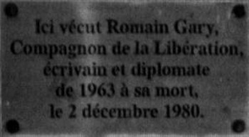 Ромен Гари, хамелеон - i_054.jpg