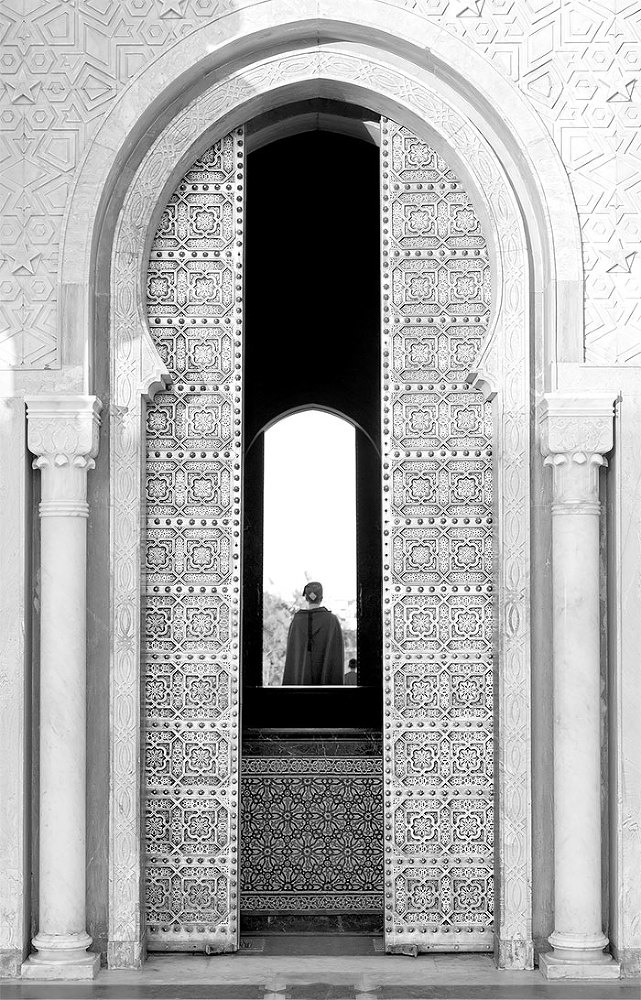 Рожденная в гареме. Любовь, мечты… и неприкрытая правда - i_007.jpg