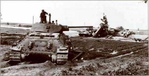 Первые Т-34<br />(Боевое применение) - i_045.jpg