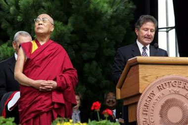 «Война и мир» Далай-ламы XIV: лекция в университете Ратгерс 27 сентября 2005 - any2fbimgloader2.jpeg