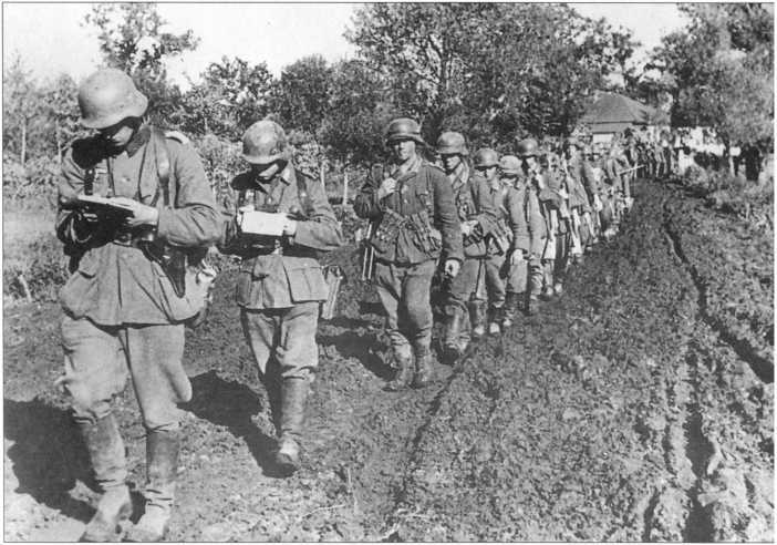 Wehrmacht. Сухопутные войска III Рейха - i_141.jpg