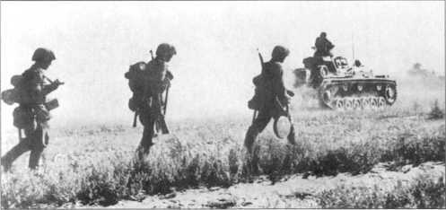 Wehrmacht. Сухопутные войска III Рейха - i_168.jpg