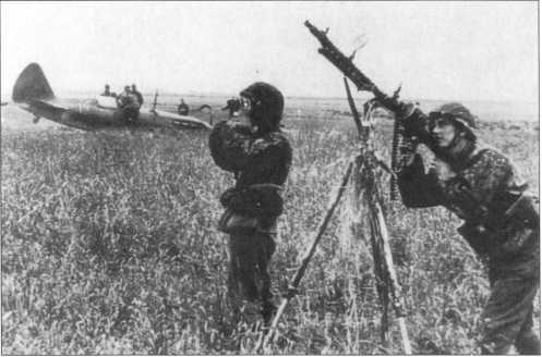 Wehrmacht. Сухопутные войска III Рейха - i_182.jpg