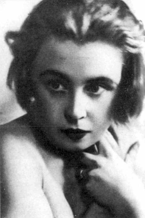 Пьесы. Интермедии. Письма. Документы. Воспоминания современников - i_026.jpg