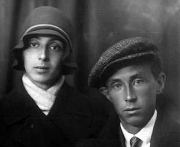 Пьесы. Интермедии. Письма. Документы. Воспоминания современников - i_027.jpg