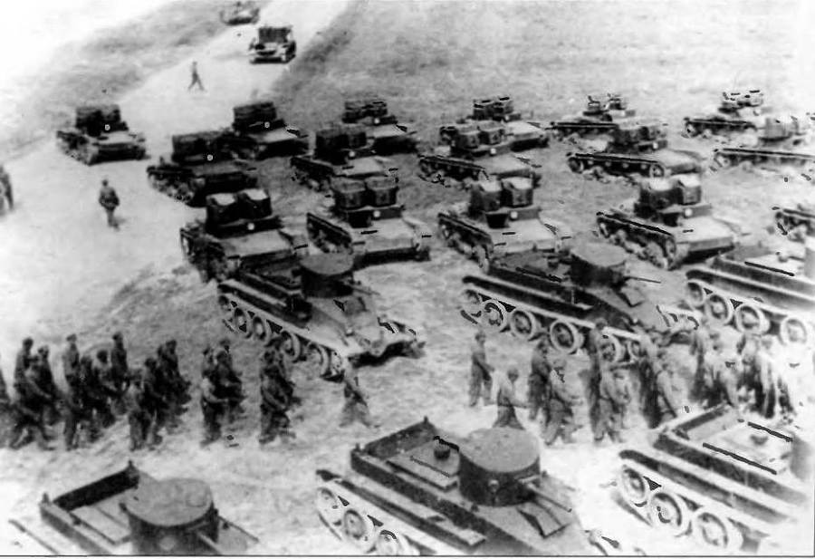 Бронетанковая техника Красной Армии 1939—1945 - img_1.jpg