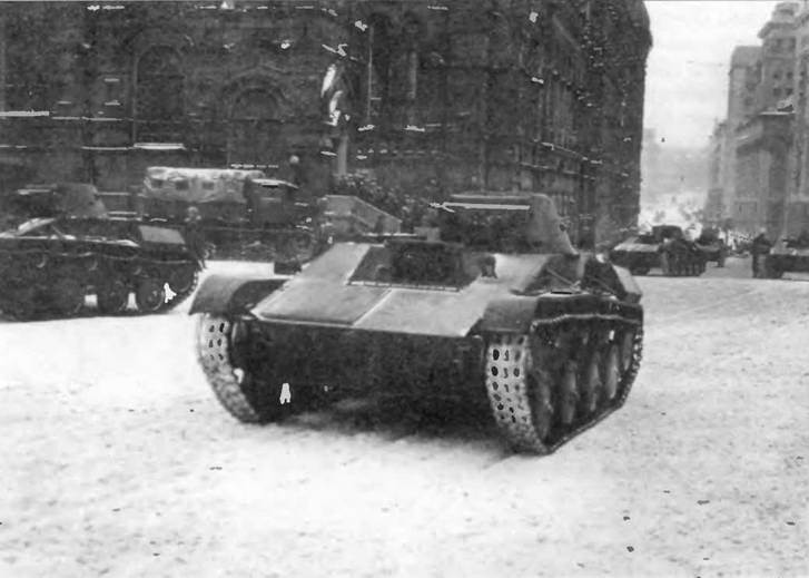 Бронетанковая техника Красной Армии 1939—1945 - img_55.jpg