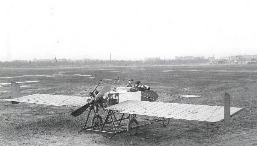 Столетняя история «летающего крыла» - img_45.jpg