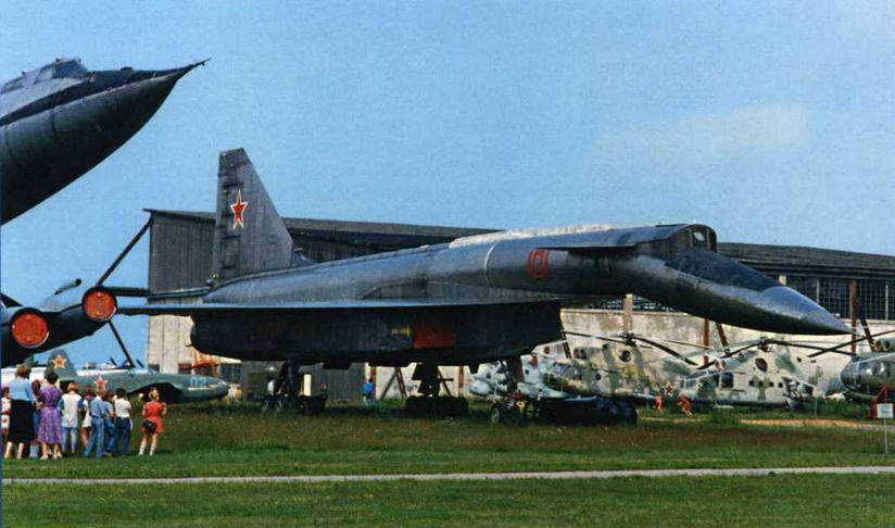 Ударно-разведывательный самолет Т-4 - _111.jpg