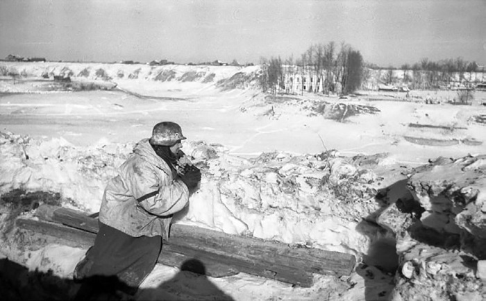 Холмский «котел». 105 дней в полном окружении - i_030.jpg