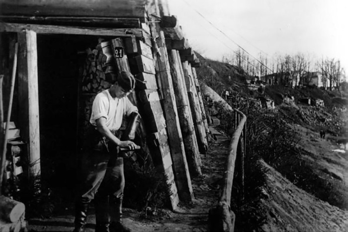 Холмский «котел». 105 дней в полном окружении - i_032.jpg