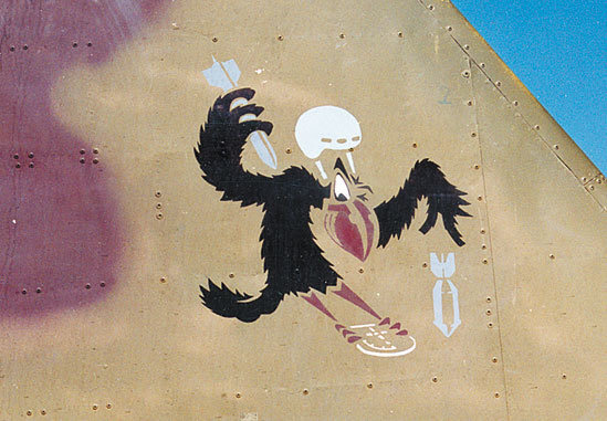 Камуфляж и бортовые эмблемы авиатехники советских ВВС в афганской кампании - i_015.jpg