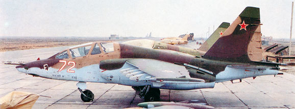 Камуфляж и бортовые эмблемы авиатехники советских ВВС в афганской кампании - i_016.jpg