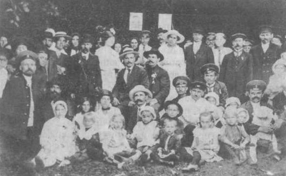 Взгляд сквозь годы(Южная железная дорога за 130 лет) - i_018.jpg