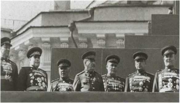 Жуков. Маршал на белом коне - i_049.jpg