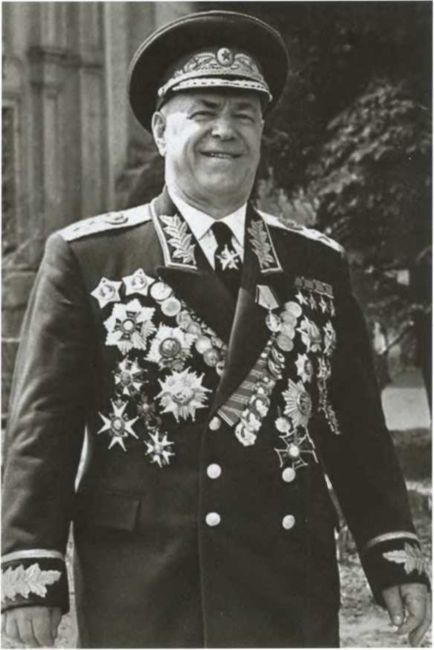 Жуков. Маршал на белом коне - i_058.jpg