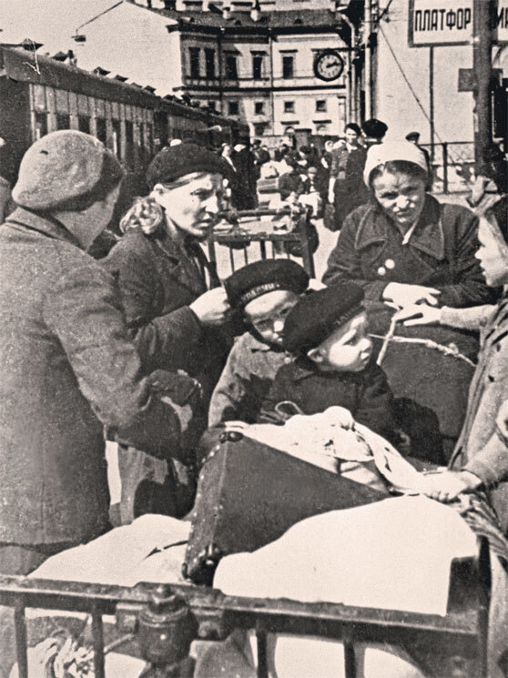 Воспоминания о XX веке. Книга первая. Давно прошедшее. Plus-que-parfait - i_048.jpg