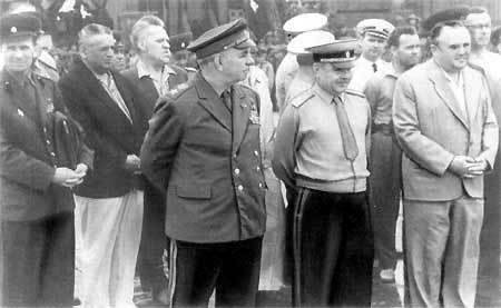 Ракеты и люди. Горячие дни холодной войны - pic_27.jpg