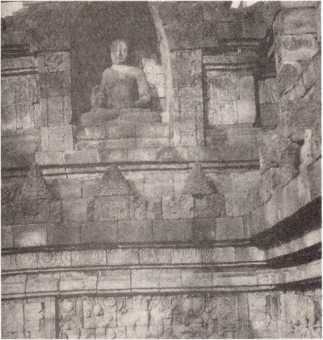 Страшный суд начался<br />(Второе пришествие богов…) - i_013.jpg