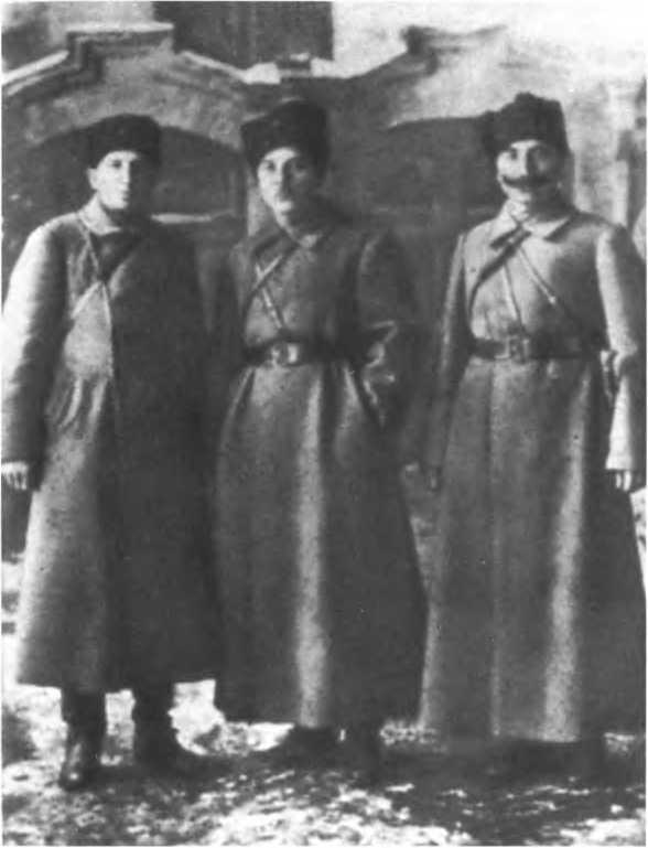 Русская армия между Троцким и Сталиным - i_032.jpg