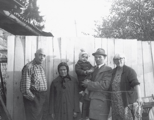 Мы здесь живем. В 3-х томах. Том 1 - i_015.jpg