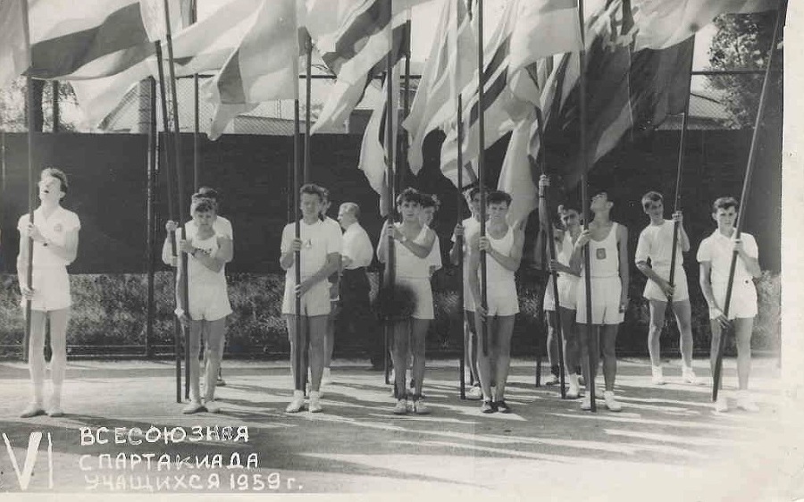 Взгляд в прошлое. Книга 1 – Записки конструктора космической техники - _14.jpg