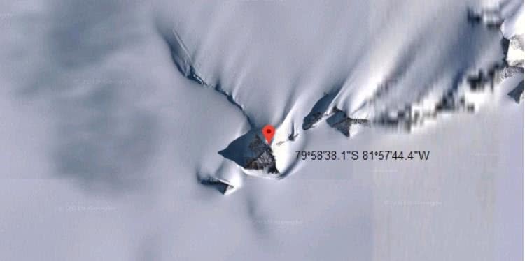 Стюардесса Кристина: Артефакт за стеной Антарктиды - i_018.jpg