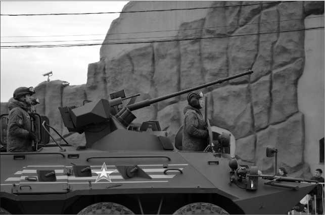 Русские бронетранспортеры<br />(От БТР-40 до «Бумеранга») - i_128.jpg