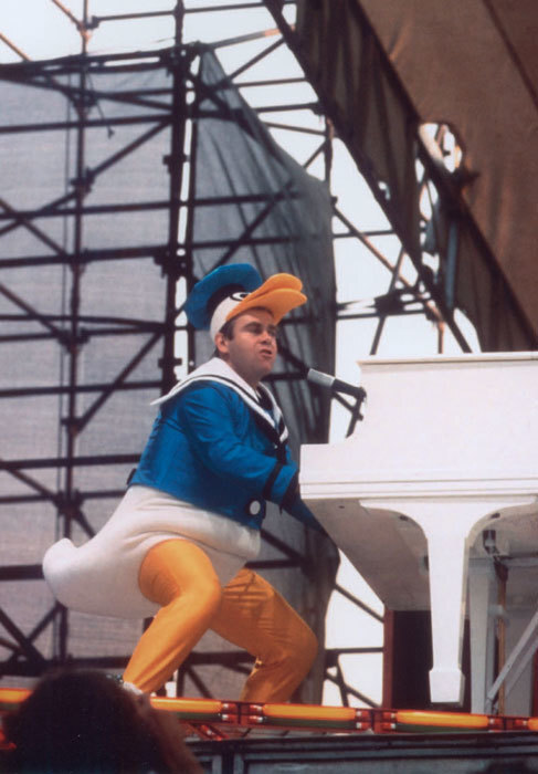 Я – Элтон Джон. Вечеринка длиной в жизнь - _00036.jpg