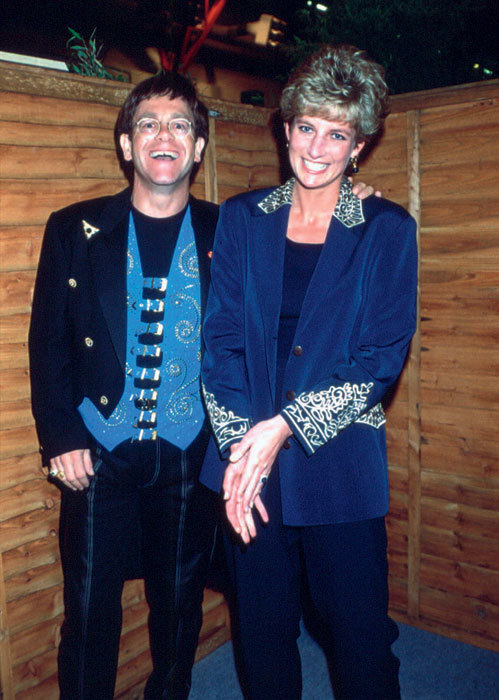 Я – Элтон Джон. Вечеринка длиной в жизнь - _00043.jpg