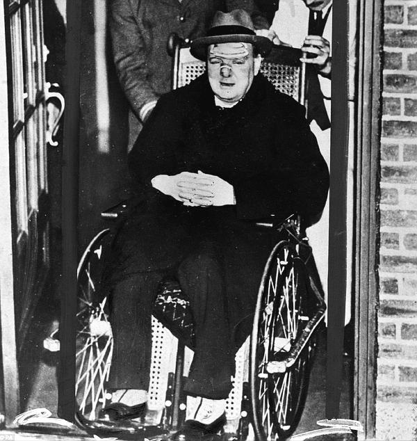 Черчилль. Великие личности в истории - i_016.jpg