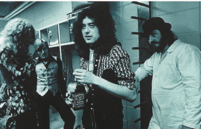 Led Zeppelin. История за каждой песней - i_001.jpg