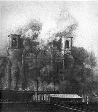 Сталинские небоскребы: от Дворца Советов к высотным зданиям - i_016.jpg