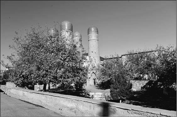 Узбекистан. Природа. История. Экономика. Достопримечательности. Религиозные центры - i_007.jpg