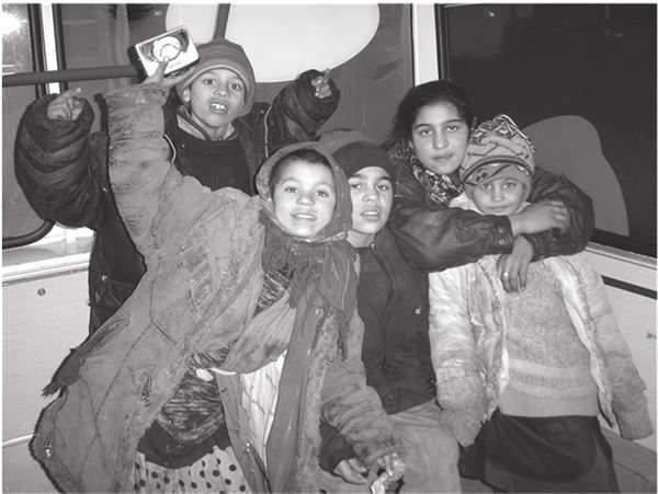 Как стать журналистом. Книга для старшеклассников, мечтающих получить одну из самых интересных в мире профессий - i_001.jpg