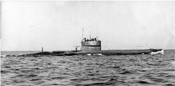 Краснознаменная подводная лодка «А-5» («Металлист») - i_002.jpg