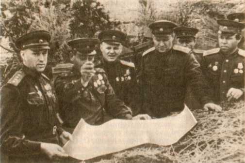 Полководцы Великой Отечественной<br />(Книга для учащихся старших классов) - i_023.jpg