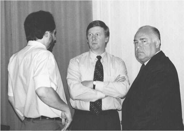 Все свободны. История о том, как в 1996 году в России закончились выборы - i_008.jpg