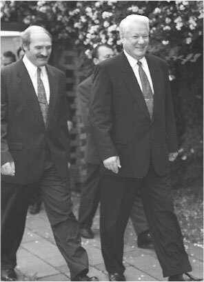 Все свободны. История о том, как в 1996 году в России закончились выборы - i_050.jpg