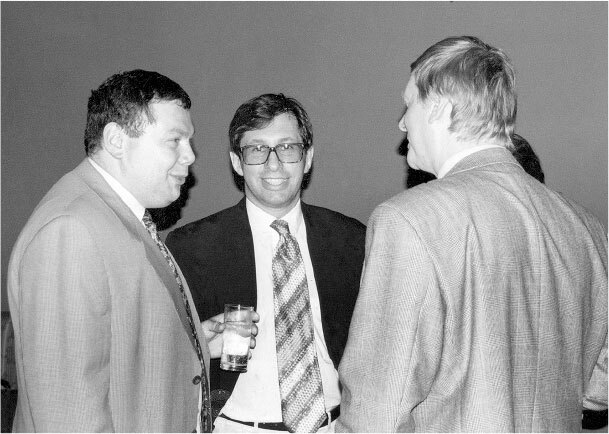 Все свободны. История о том, как в 1996 году в России закончились выборы - i_058.jpg