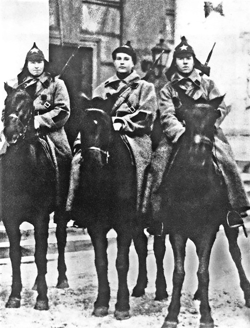 Тимур и его команда. Все произведения для детей - i_069.jpg