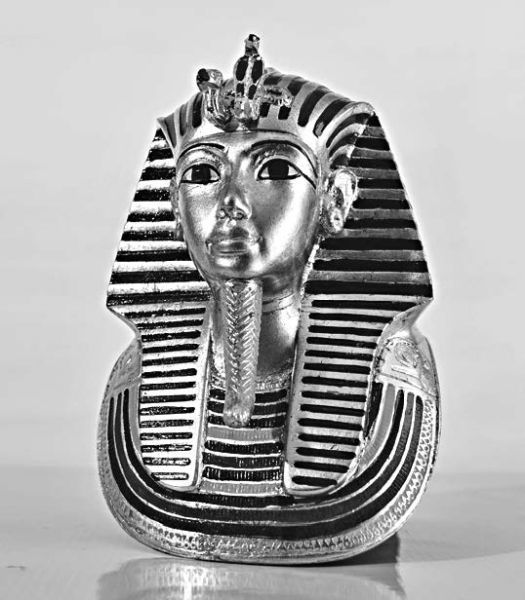 История маски. От египетских фараонов до венецианского карнавала - i_001.jpg