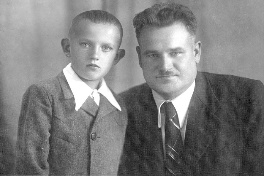 История жизни советского инженера от Сталина до Путина. Книга 1 - i_017.jpg